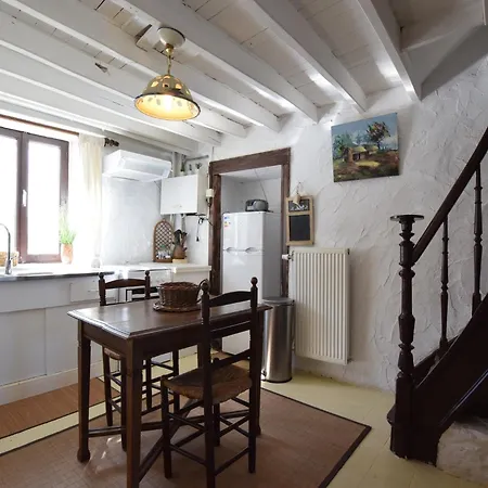 Beautiful And Authentic Cottage, Cleaning Included Дом отдыха *
