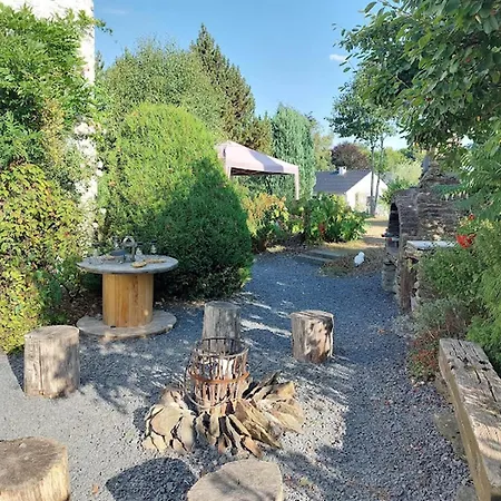 Дом отдыха Beautiful And Authentic Cottage, Cleaning Included *